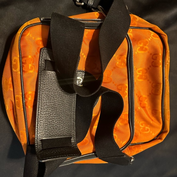 Gucci of the grid messenger bag. - Picture 2 of 11